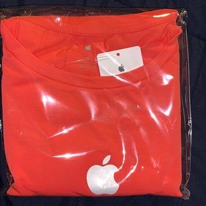 EXCLUSIVE OFFICIAL APPLE LOGO T SHIRT